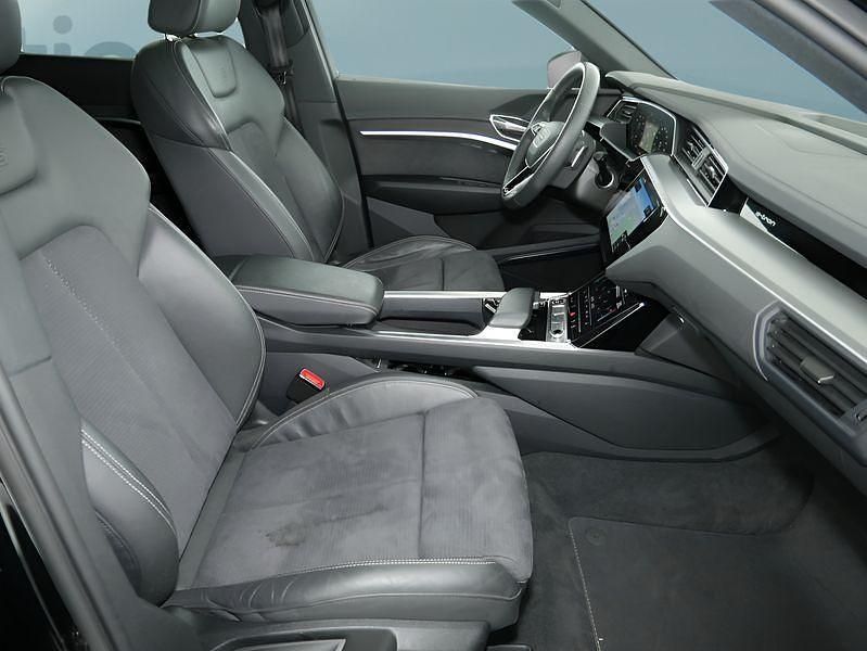 Gebraucht Audi Q8 e-tron S-Line 300 kW (408 PS) 2023 Schwarz SUV