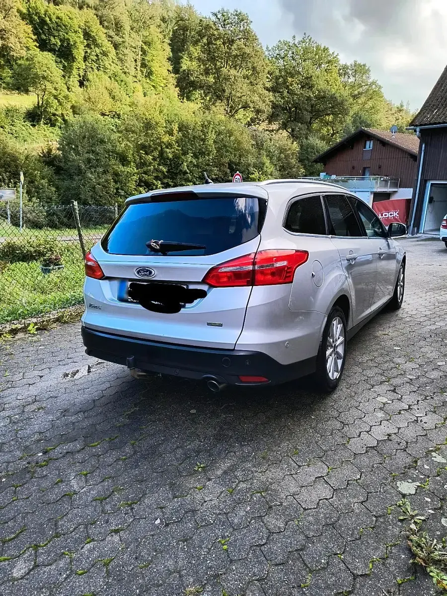 Gebraucht Ford Focus 150 PS (110 kW) 2015 Silber Kombi