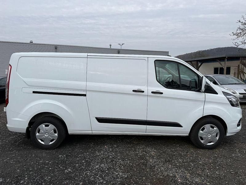 Gebraucht Ford Transit Custom Trend 131 PS (96 kW) 2023 Weiß Van / Kleinbus
