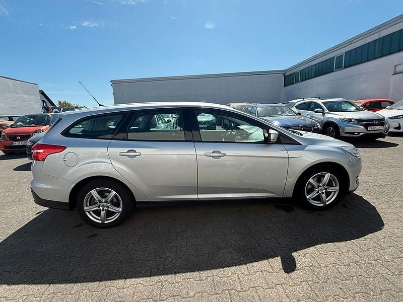 Usata Ford Focus Business Edition 150 CV (110 kW) 2015 Argento Berlina