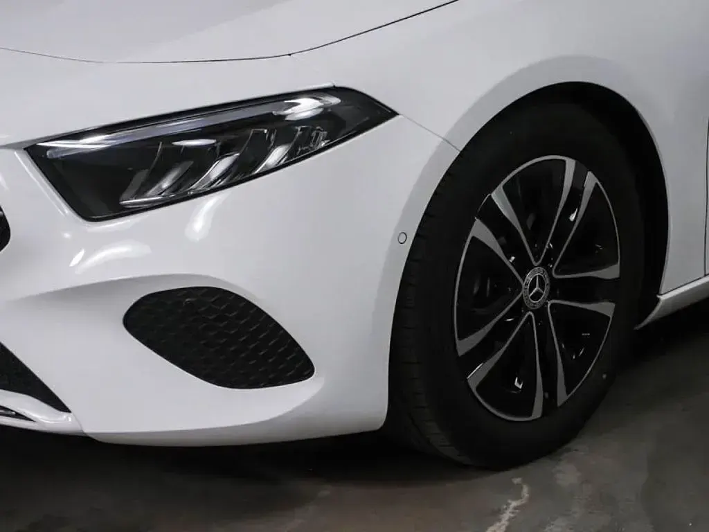 Gebraucht Mercedes A220 Progressive 190 PS (139 kW) 2025 Weiß Limousine