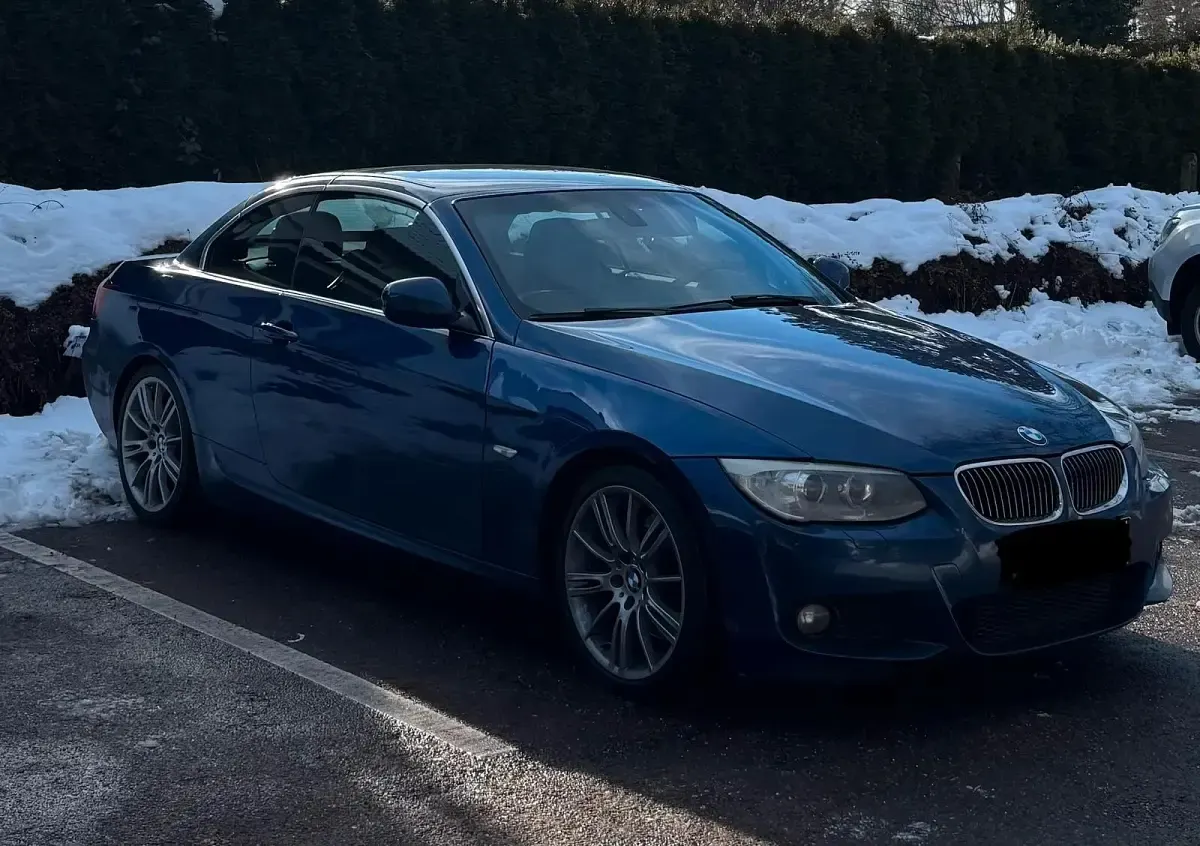 Gebraucht BMW 330 Cabriolet M Sport 245 PS (180 kW) 2011 Blau Cabrio
