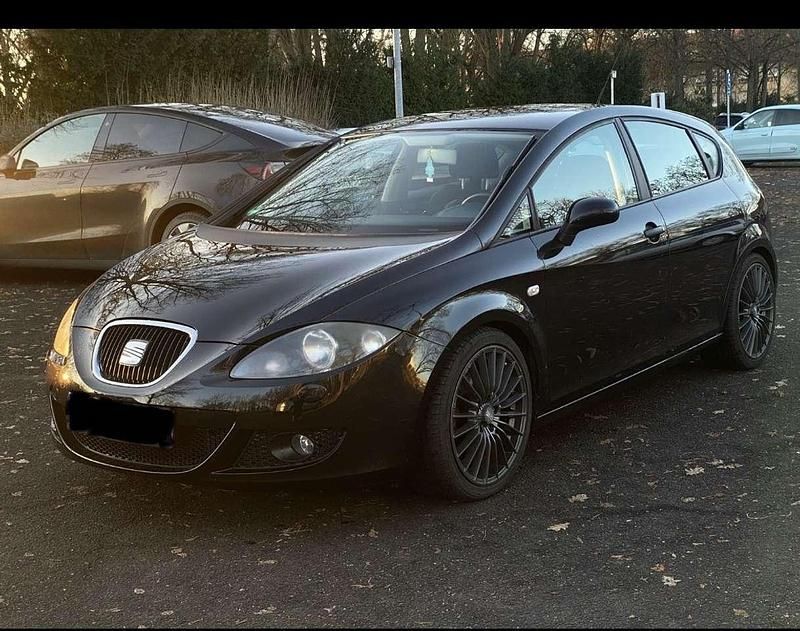 Gebraucht Seat Leon Reference 102 PS (75 kW) 2008 Schwarz Limousine
