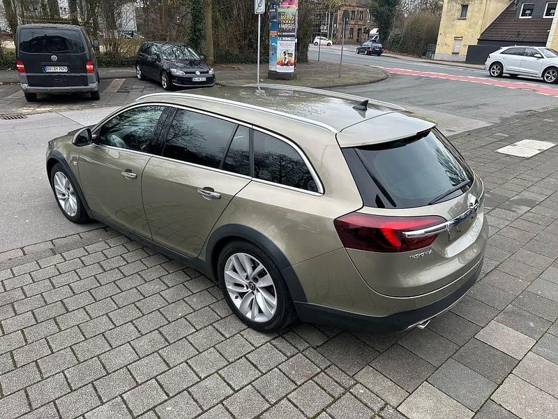 Gebraucht Opel Insignia Country Tourer OPC 170 PS (125 kW) 2015 Grün Kombi