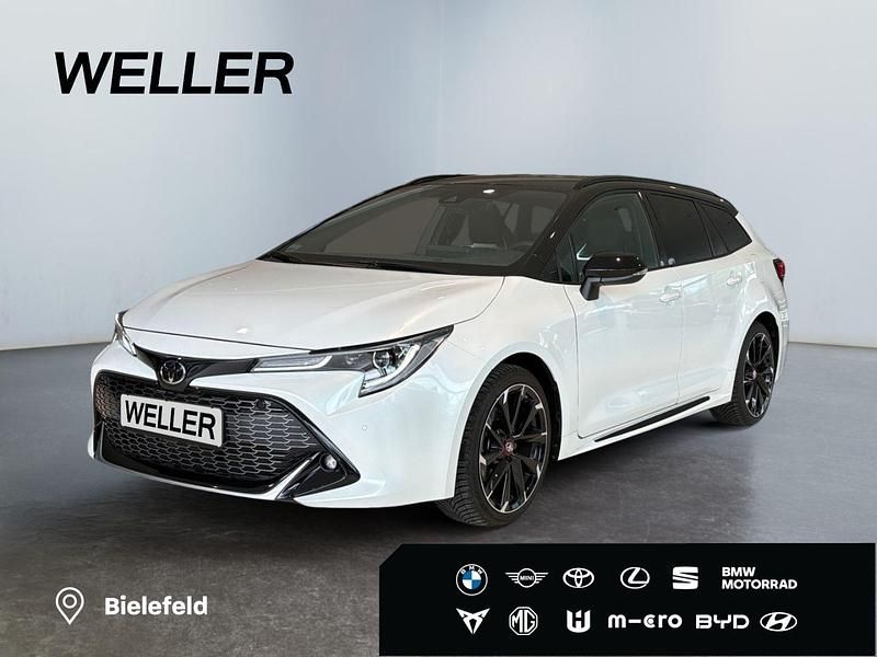 089)/ black mica (209) (weiss Gebraucht 2022 Toyota Corolla Sport Kombi | 28.990 € (Etwas zu teuer) - Bild 1/3