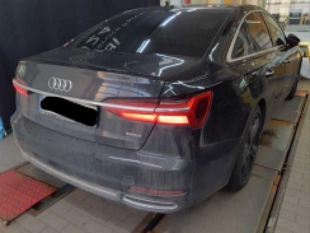 Gebraucht Audi A6 Design 245 PS (180 kW) 2023 Mythosschwarz metallic Limousine