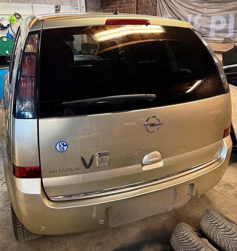 Gebraucht Opel Meriva 105 PS (77 kW) 2009 Andere farben Van / Kleinbus