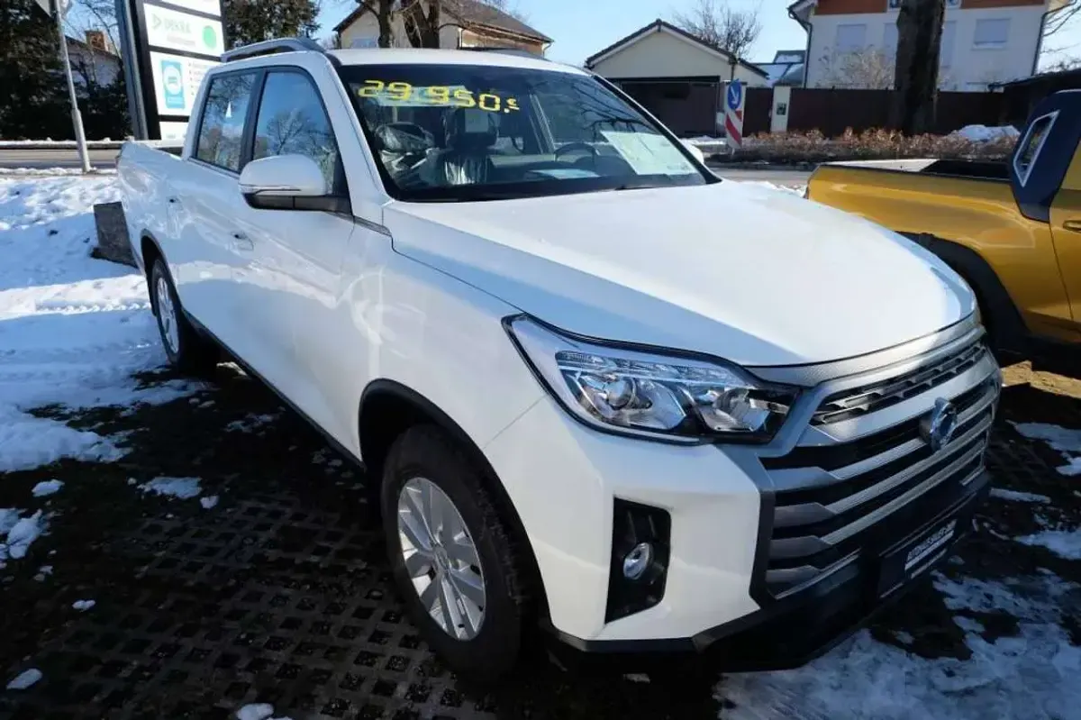Neu KGM Musso 203 PS (149 kW) 2026 Schwarz Pickup