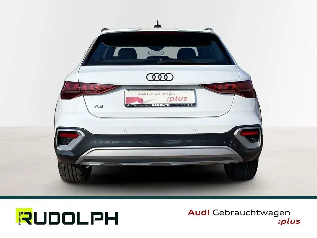 Gebraucht Audi A3 Ambiente 150 PS (110 kW) 2024 Weiss Limousine