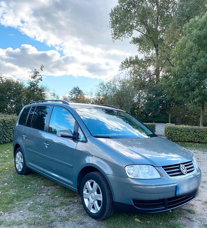 Grau Gebraucht 2006 VW Touran Van / Kleinbus | 3.100 € (Fairer Preis) - Bild 1/4