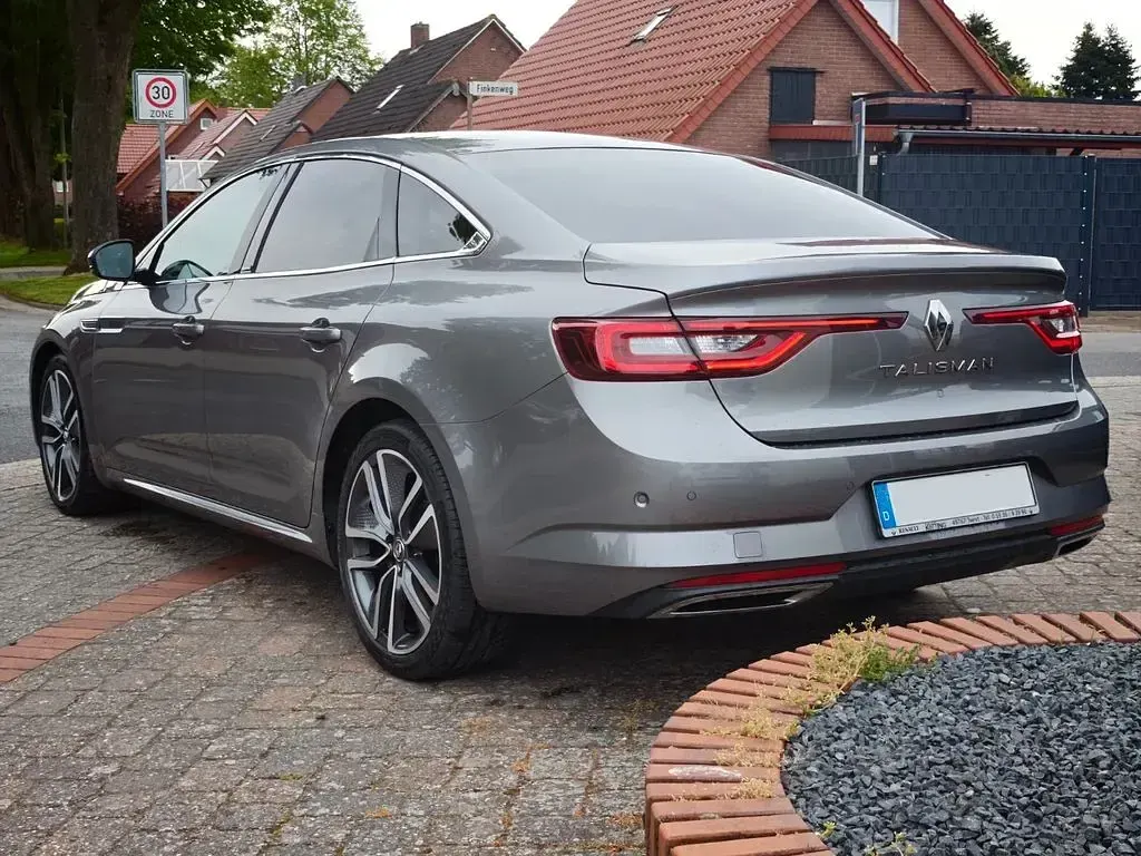 Gebraucht Renault Talisman Intens 160 PS (117 kW) 2017 Grau Limousine