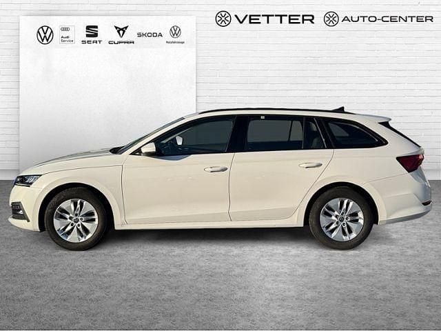 Gebraucht Skoda Octavia Ambition 116 PS (85 kW) 2022 Weiß Kombi