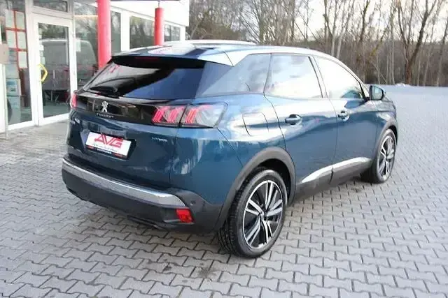 Gebraucht Peugeot 3008 Allure 131 PS (96 kW) 2024 Celebesblau SUV