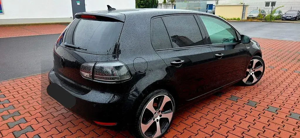 Gebraucht VW Golf VI Highline 105 PS (77 kW) 2010 Schwarz Kleinwagen