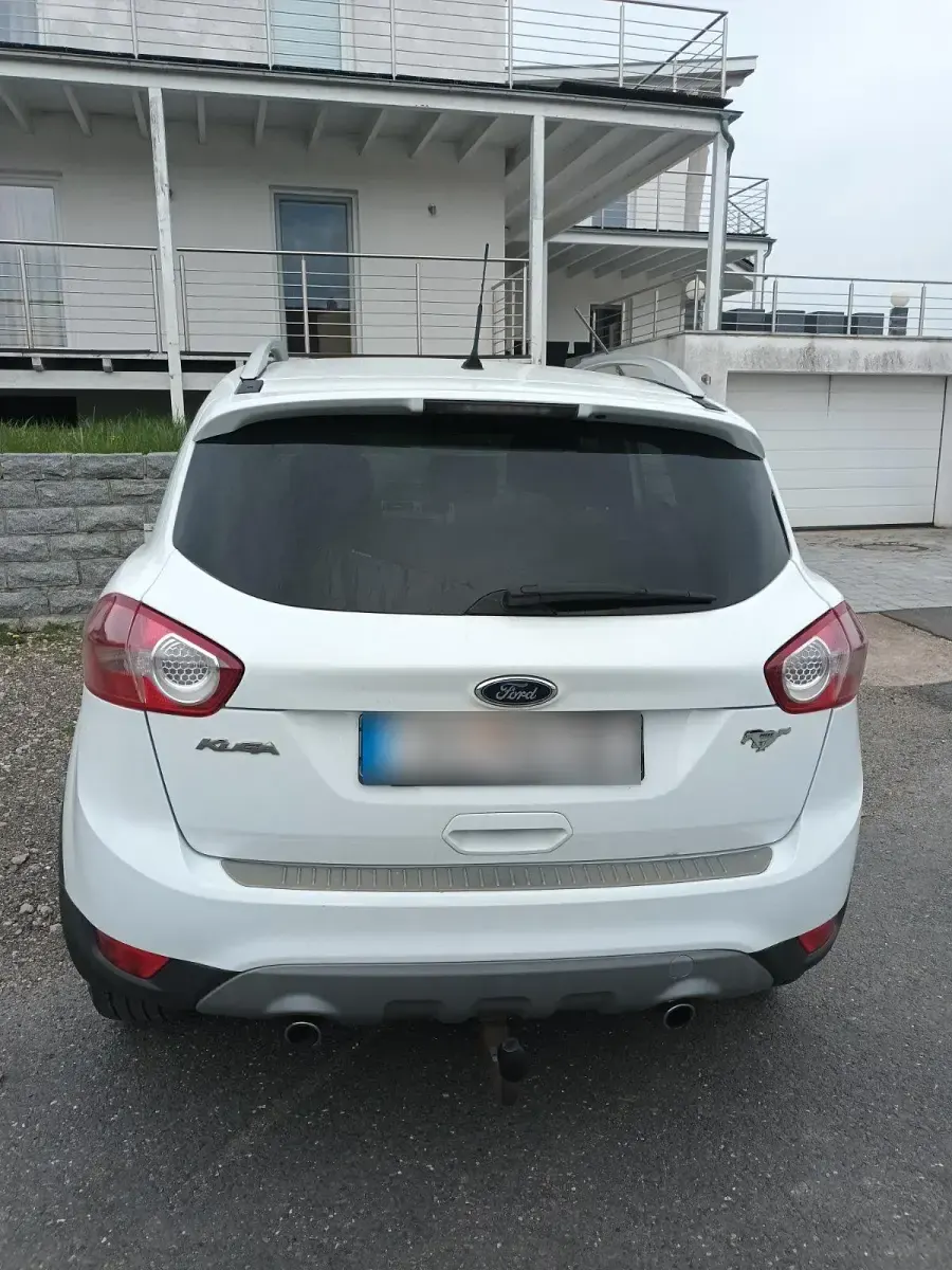Gebraucht Ford Kuga 163 PS (119 kW) 2012 Weiß SUV