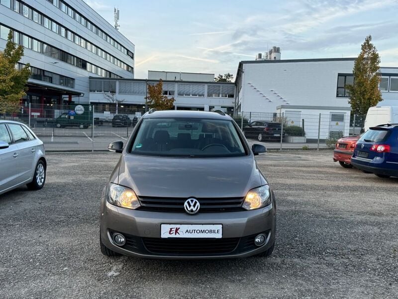 Gebraucht VW Golf Plus Match 86 PS (63 kW) 2012 Braun Van / Kleinbus