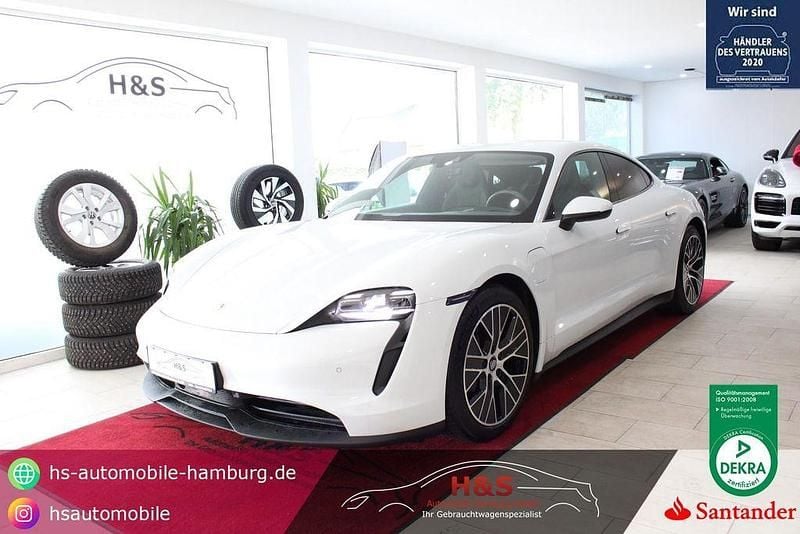 Weiss Gebraucht 2021 Porsche Taycan Performance Package Limousine | 55.500 € (Superpreis) - Bild 1/4