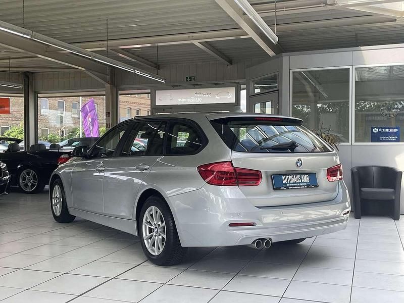 Gebraucht BMW 320 Advantage 190 PS (139 kW) 2016 Silber Kombi