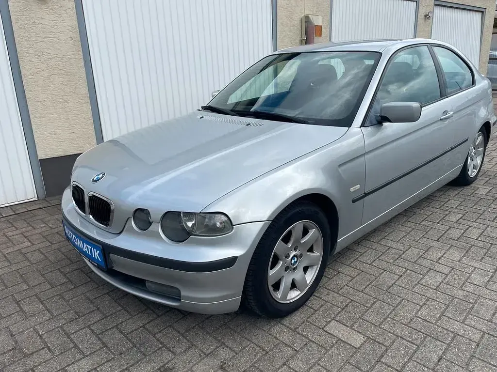 Gebraucht BMW 318 143 PS (105 kW) 2002 Silber Coupé
