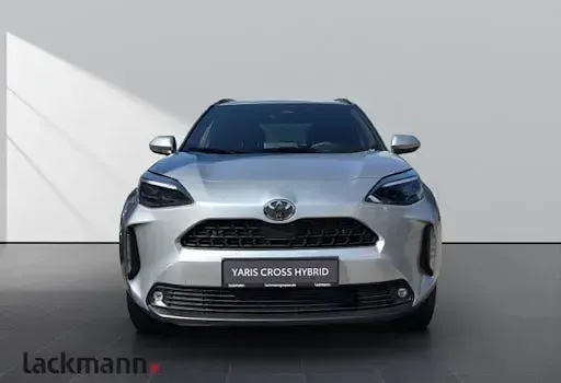 Gebraucht Toyota Yaris Cross 130 PS (95 kW) 2026 Silber SUV