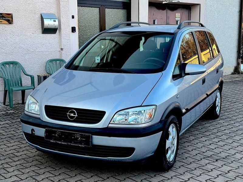 Silber Gebraucht 2002 Opel Zafira Edition Van / Kleinbus | 1.000 € (Superpreis) - Bild 1/4