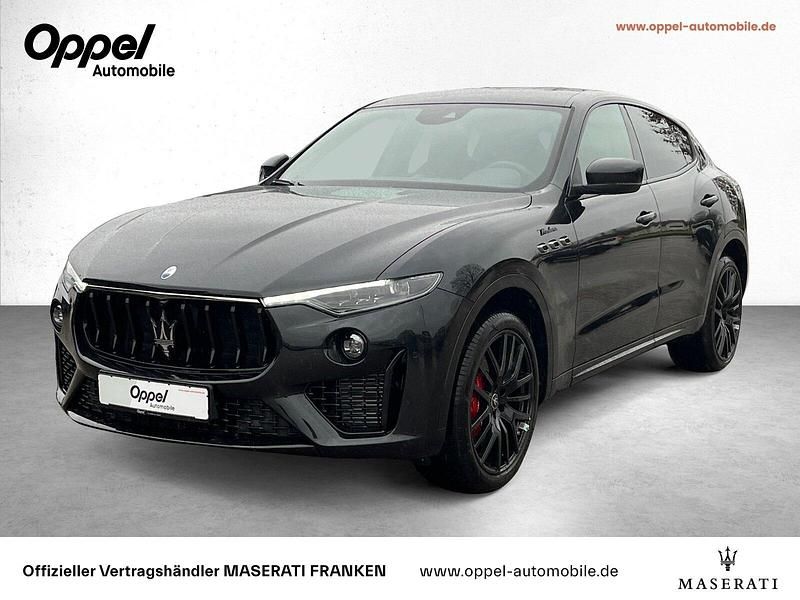 Nero assoluto Gebraucht 2023 Maserati Levante SUV | 97.490 € - Bild 1/3