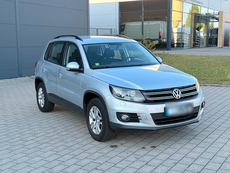 Silber Gebraucht 2011 VW Tiguan SUV | 8.200 € (Guter Preis) - Bild 1/4
