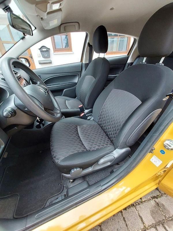 Gelb Gebraucht 2021 Mitsubishi Space Star Kleinwagen | 8.000 € (Fairer Preis) - Bild 1/4