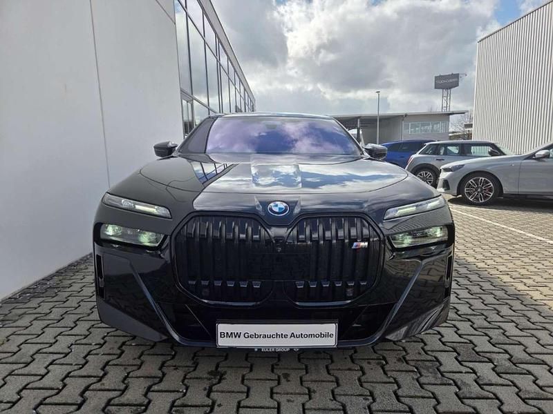 Gebraucht BMW 760 578 PS (425 kW) 2023 Saphirschwarz Limousine