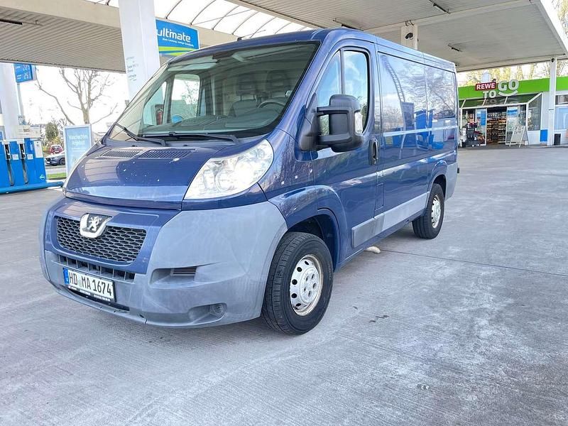 Gebraucht Peugeot Boxer 120 PS (88 kW) 2011 Blau Van