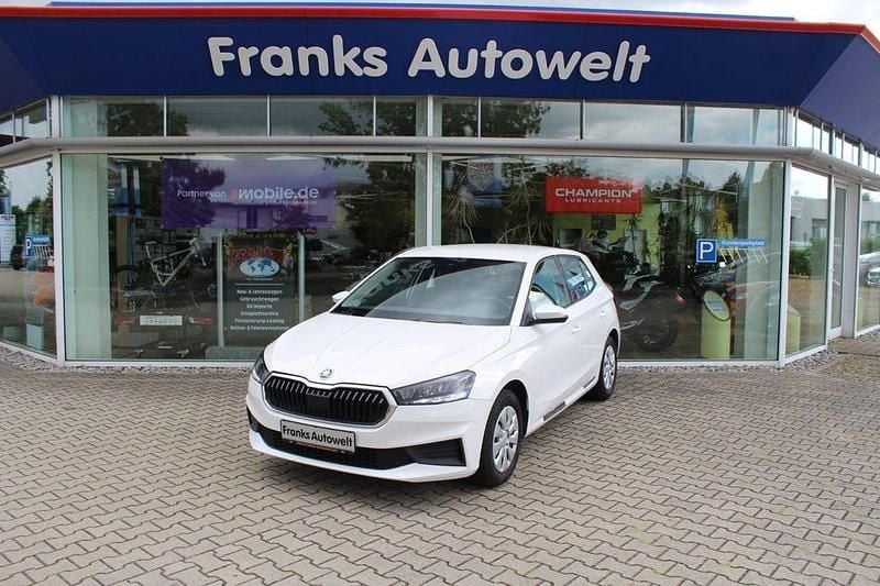 Gebraucht Skoda Fabia Active 65 PS (47 kW) 2022 Weiß Kleinwagen