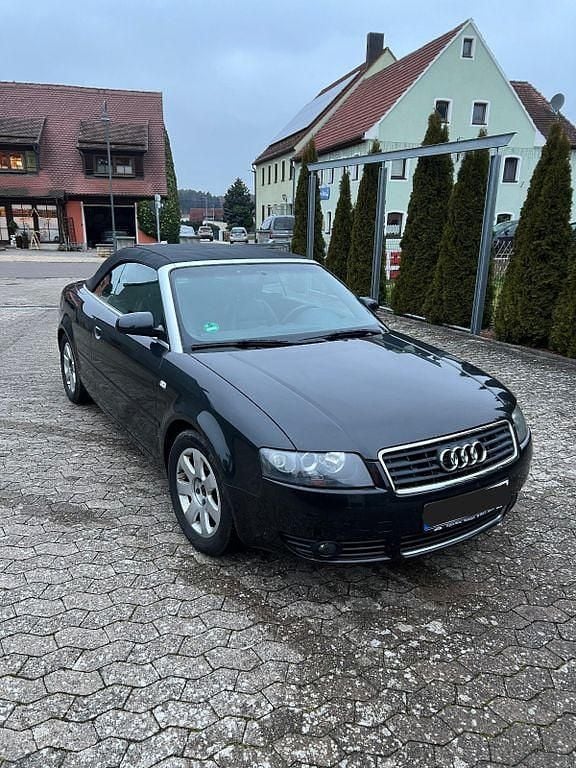 Gebraucht Audi Cabriolet 163 PS (119 kW) 2003 Schwarz Cabrio