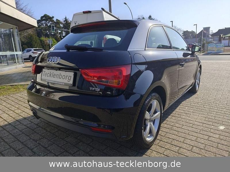 Gebraucht Audi A1 Attraction 125 PS (91 kW) 2015 Schwarz Kleinwagen
