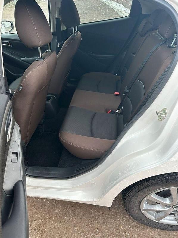 Gebraucht Mazda 2 Kizoku 90 PS (66 kW) 2021 Weiß Kleinwagen