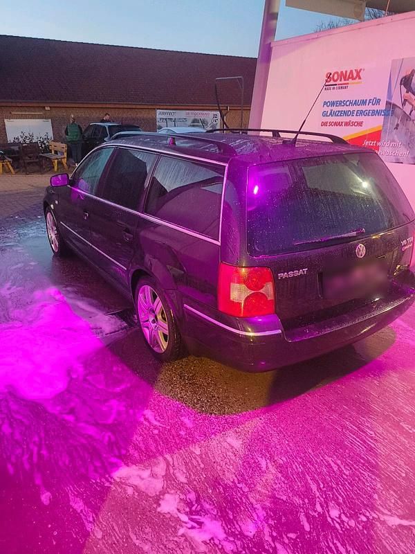 Gebraucht VW Passat Highline 150 PS (110 kW) 2002 Schwarz Kombi