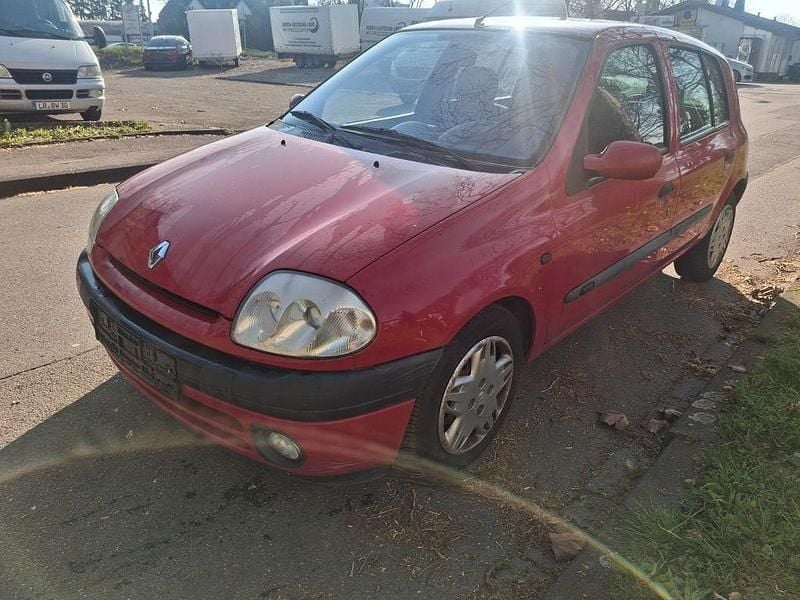 Gebraucht Renault Clio II 98 PS (72 kW) 2000 Rot Limousine