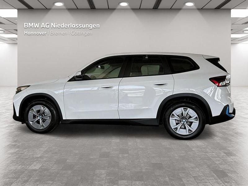 Gebraucht BMW iX1 Performance 200 kW (272 PS) 2023 Weiß SUV