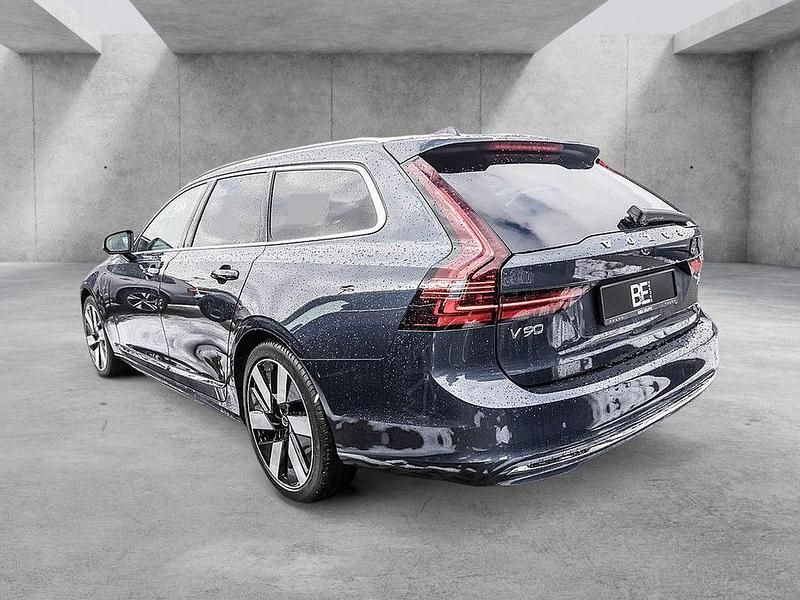 Gebraucht Volvo V90 Plus 398 PS (292 kW) 2025 Blau Kombi