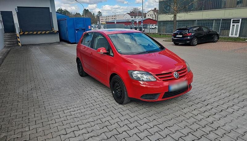 Gebraucht VW Golf V 102 PS (75 kW) 2007 Rot Kleinwagen