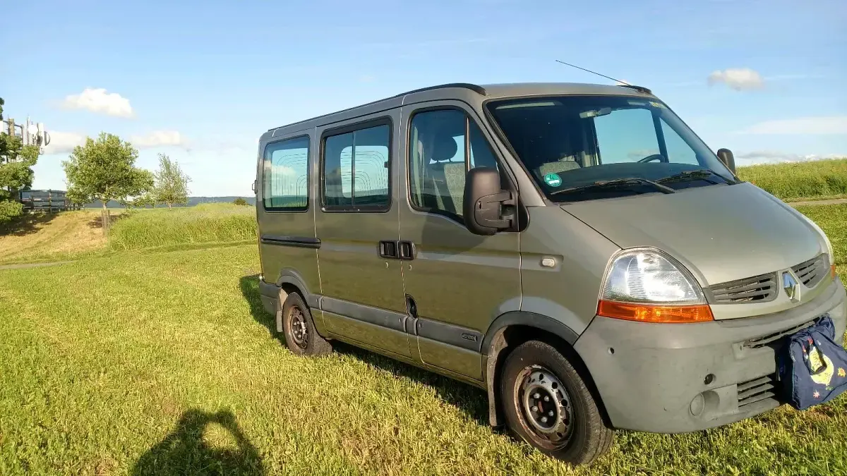 Gebraucht Renault Master 100 PS (73 kW) 2010 Grau Van / Kleinbus