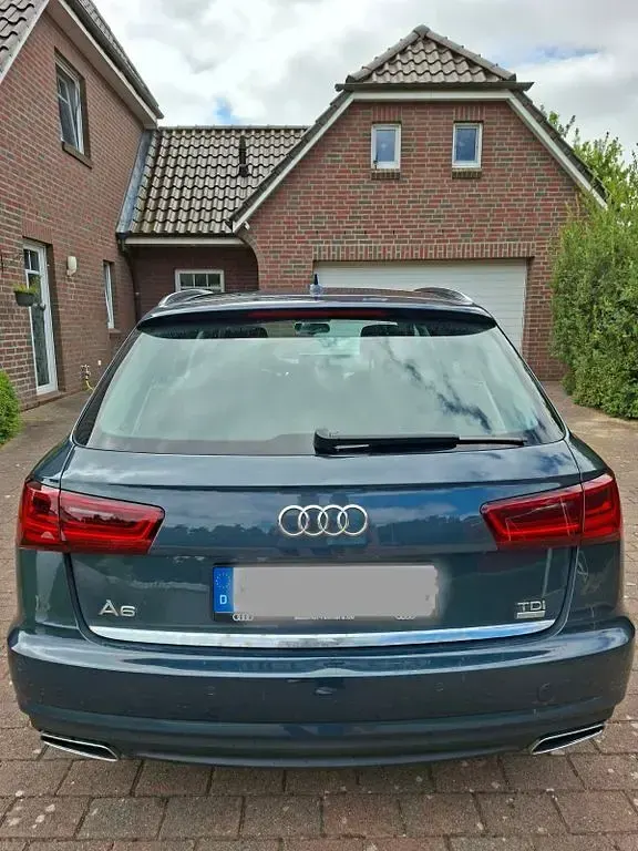 Gebraucht Audi A6 Sport 190 PS (139 kW) 2016 Blau Kombi