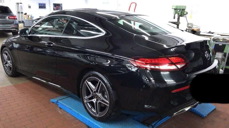 Schwarz Gebraucht 2019 Mercedes C300 Coupé | 30.999 € (Fairer Preis) - Bild 1/4