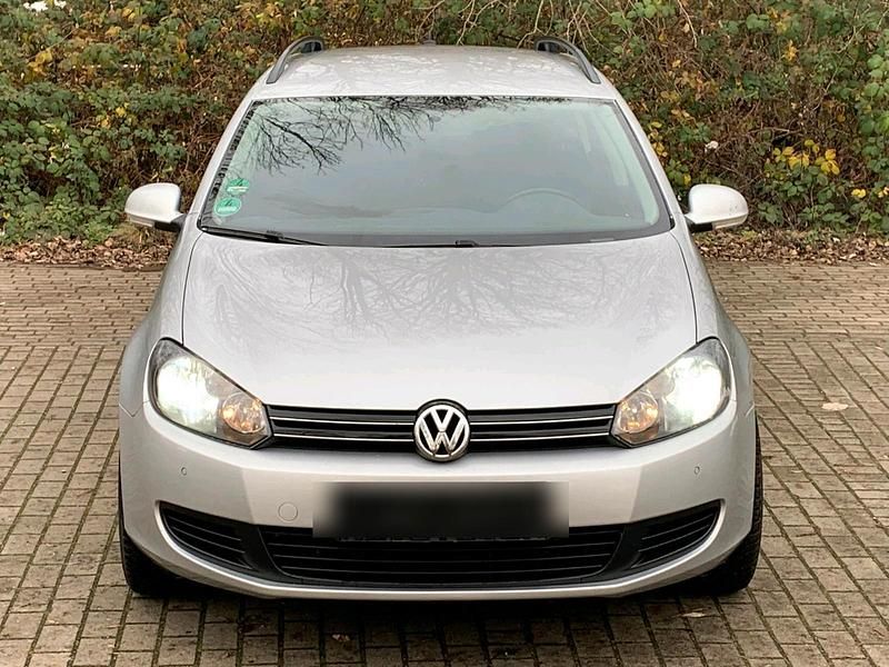 Silber Gebraucht 2010 VW Golf VI Kombi | 2.300 € - Bild 1/4