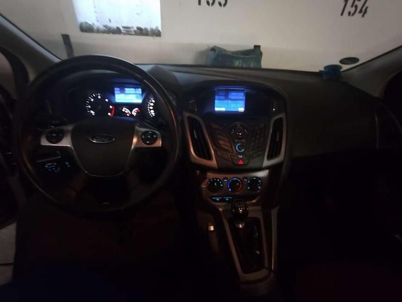Usata Ford Focus SYNC Edition 116 CV (85 kW) 2014 Marrone Station wagon