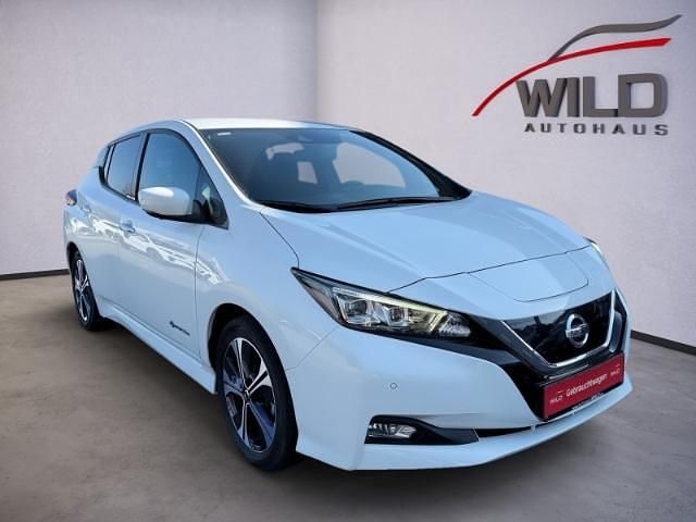 Gebraucht Nissan Leaf N-Connecta 110 kW (150 PS) 2018 Weiß Kleinwagen