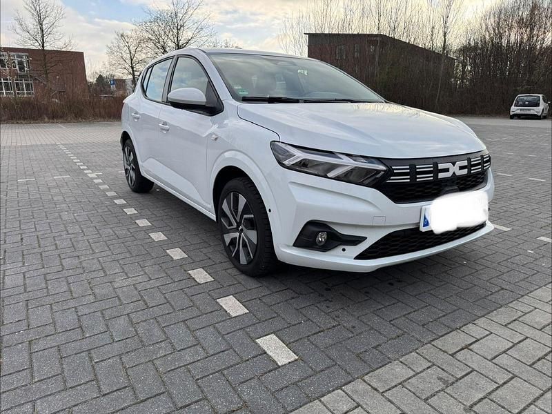 Gebraucht Dacia Sandero Expression 101 PS (74 kW) 2024 Weiß Limousine