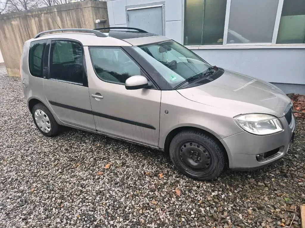 Gebraucht Skoda Roomster 69 PS (50 kW) 2009 Andere farben Van / Kleinbus