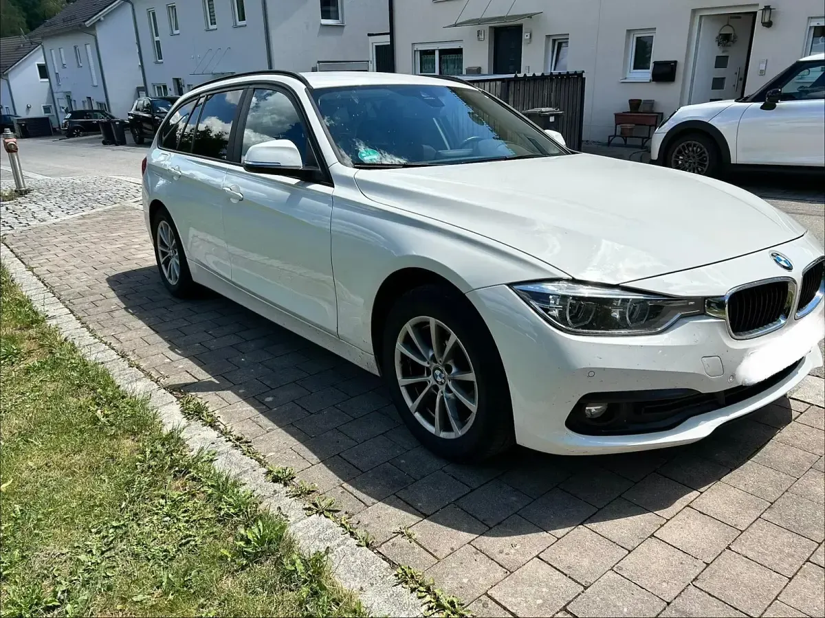 Gebraucht BMW 316 116 PS (85 kW) 2018 Weiß Kombi