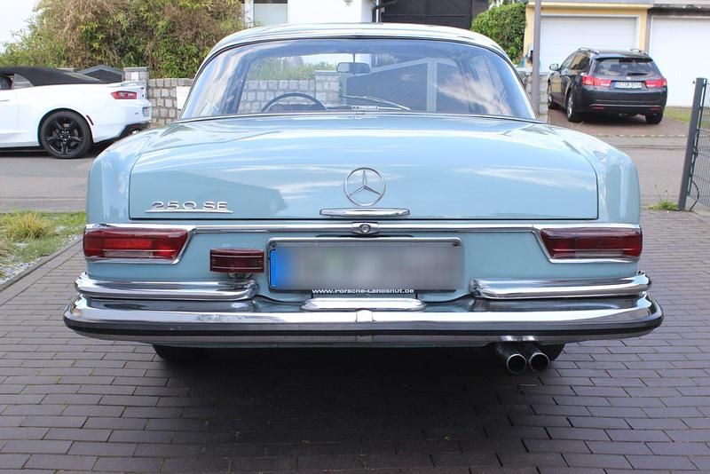 Gebraucht Mercedes 250 SE 150 PS (110 kW) 1966 Grün Coupé