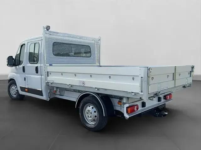 Gebraucht Opel Movano 121 PS (88 kW) 2024 Weiß Limousine